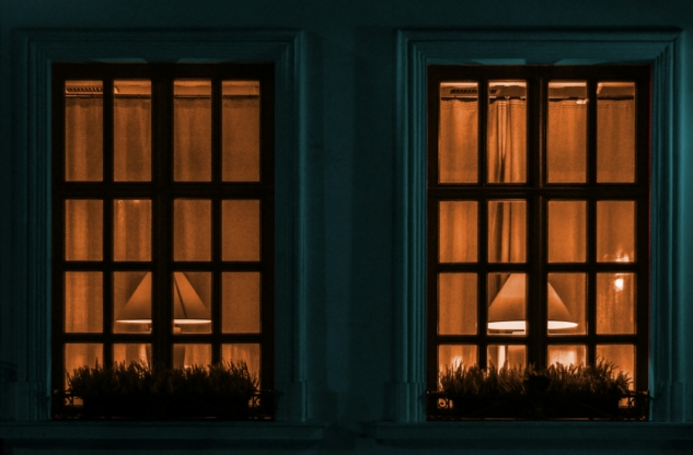 C'est quoi le problème des Suédois avec les rideaux ?